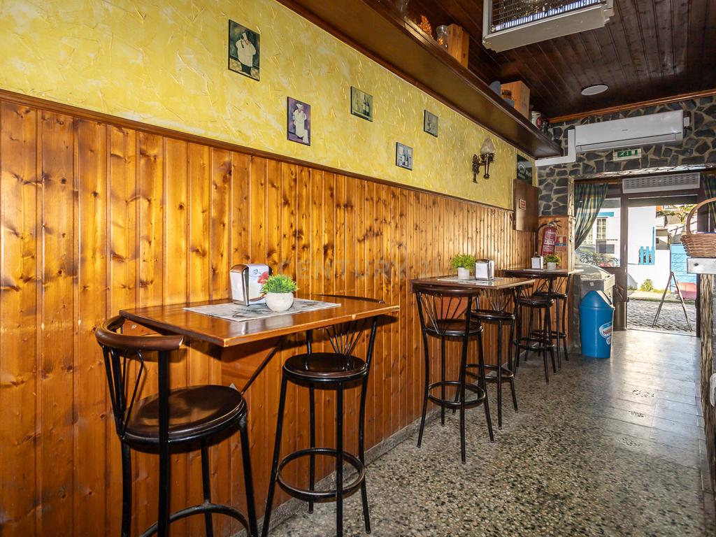 Moradia transformada em Restaurante - Santo António - Costa de Caparica - Image 6