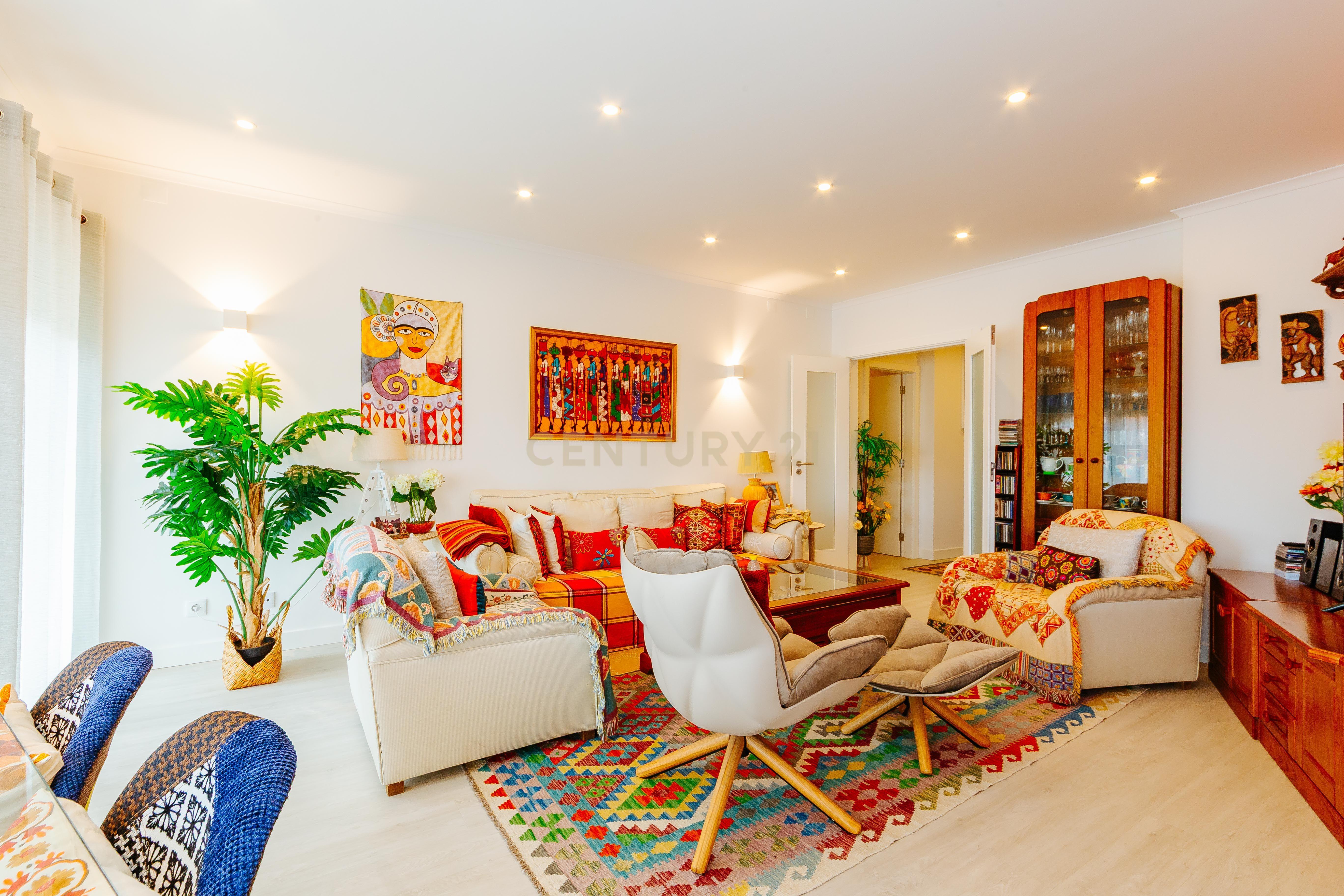 Apartamento T3 totalmente remodelado com Vista Panorâmica no Parque das Nações - Image 8