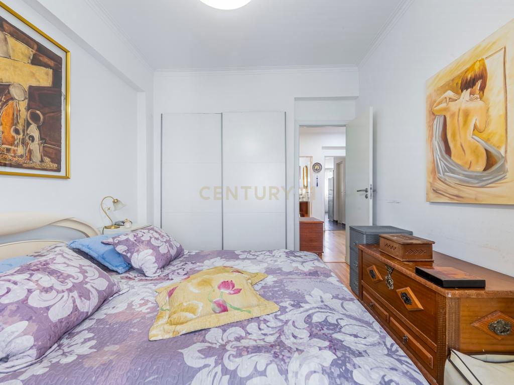 Apartamento T2 renovado para venda na pontinha - Image 9