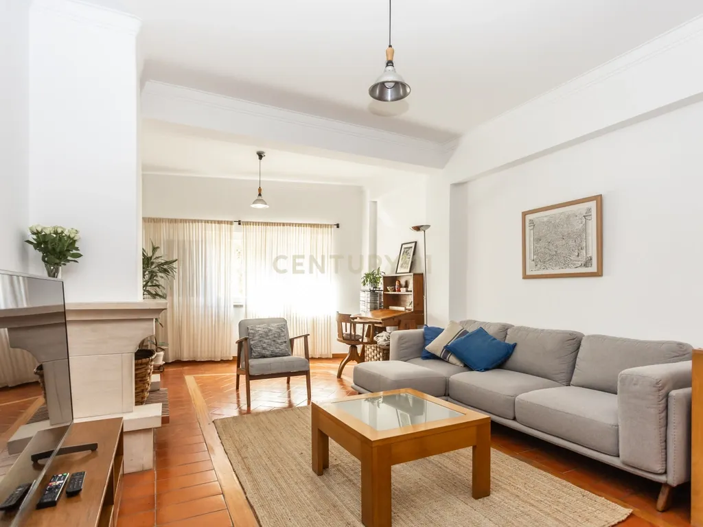 Apartamento T3 com elevador em Palmela - Image 11