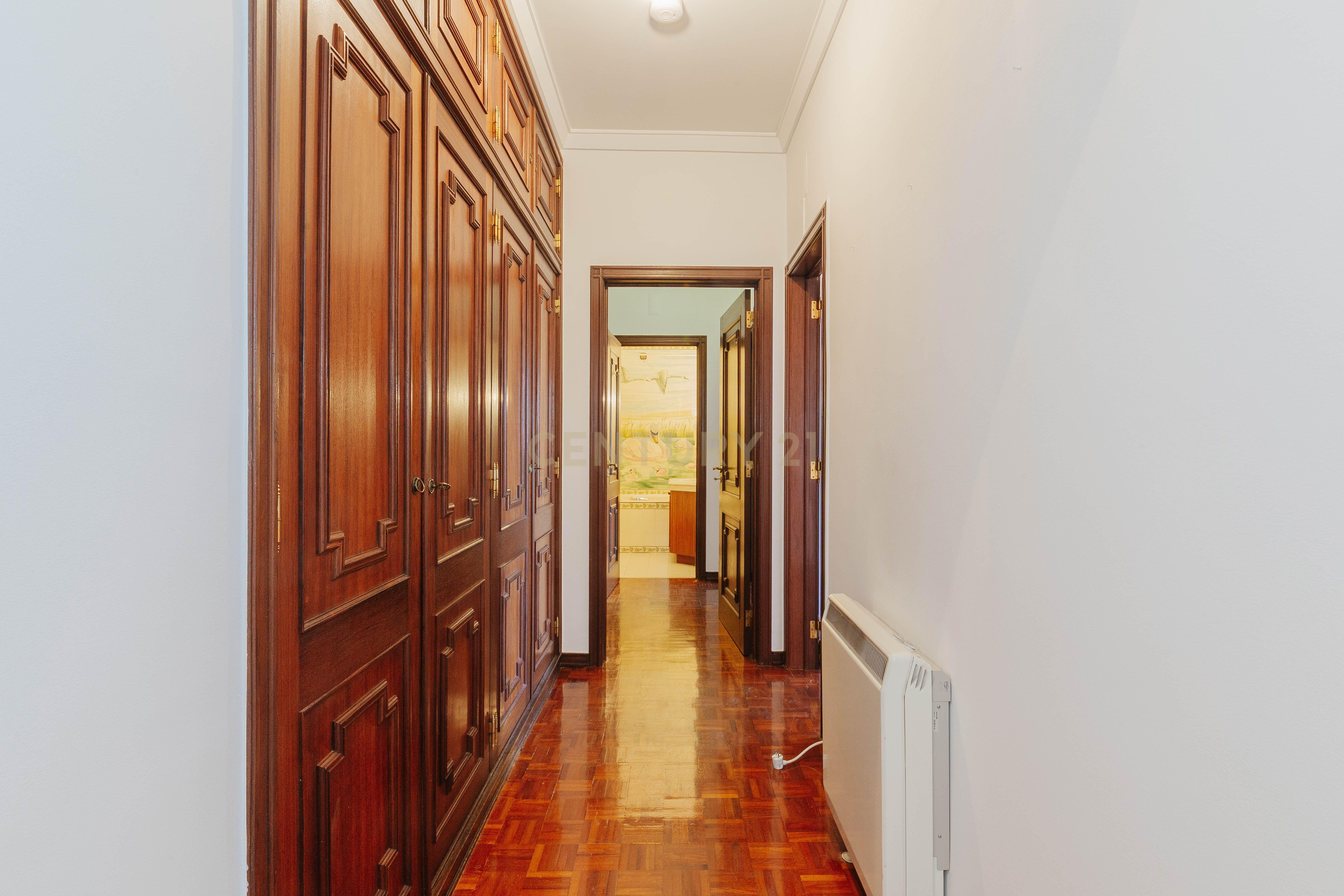 Fotografia 10 de Apartamento T3 - Restelo Lisboa