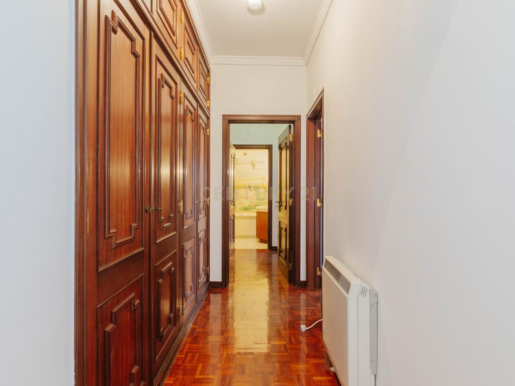 Apartamento T3 - Restelo Lisboa - Image 11