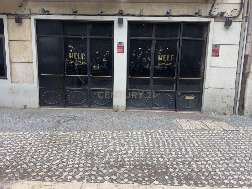 Largo de Santos | Espaço Comercial / Bar / Cafetaria — Sem Trespasse e Pronto a Abrir - Image 30