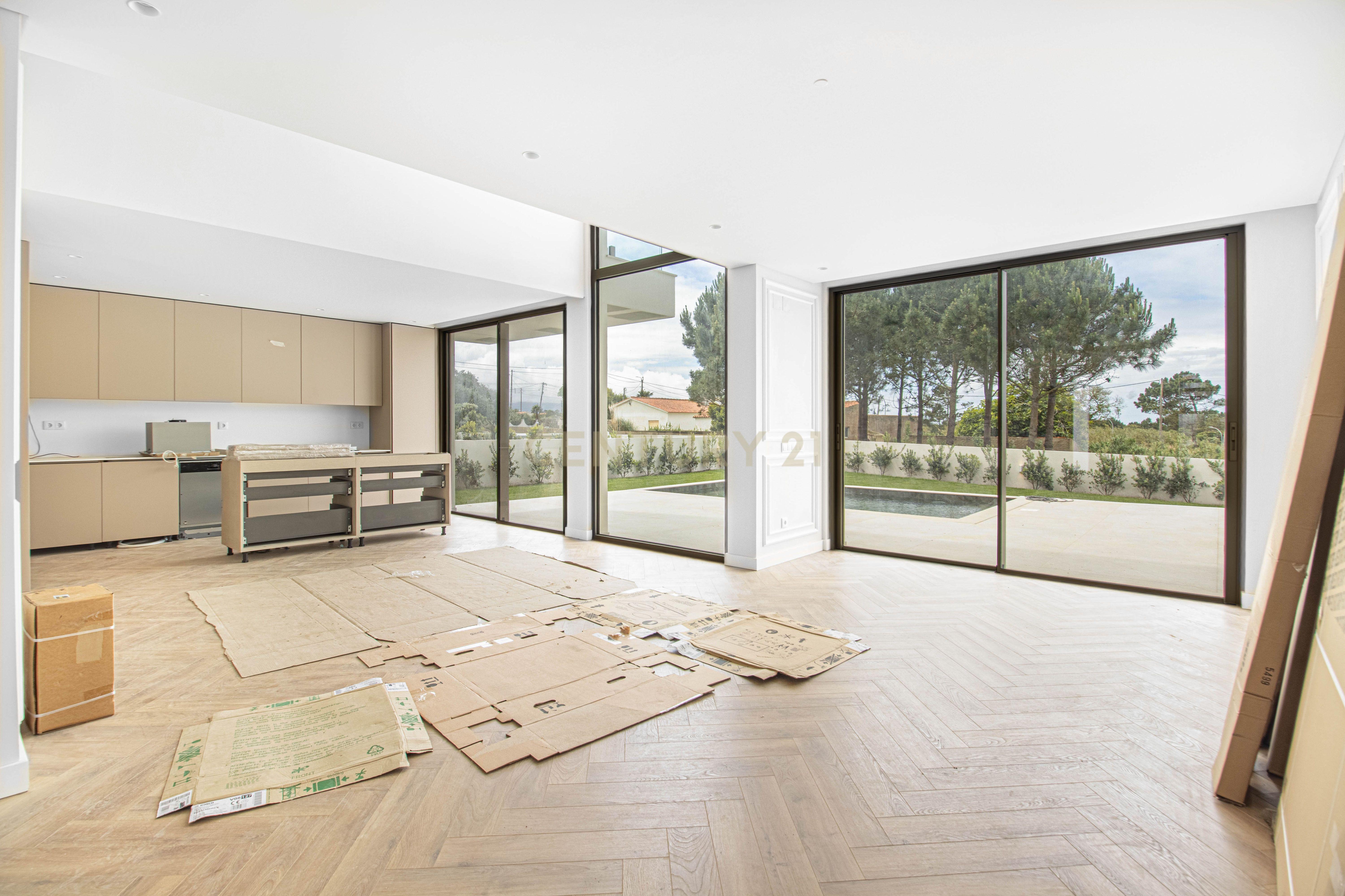 Moradia T4 em Fontanelas | Nova Construção com Piscina - View 4
