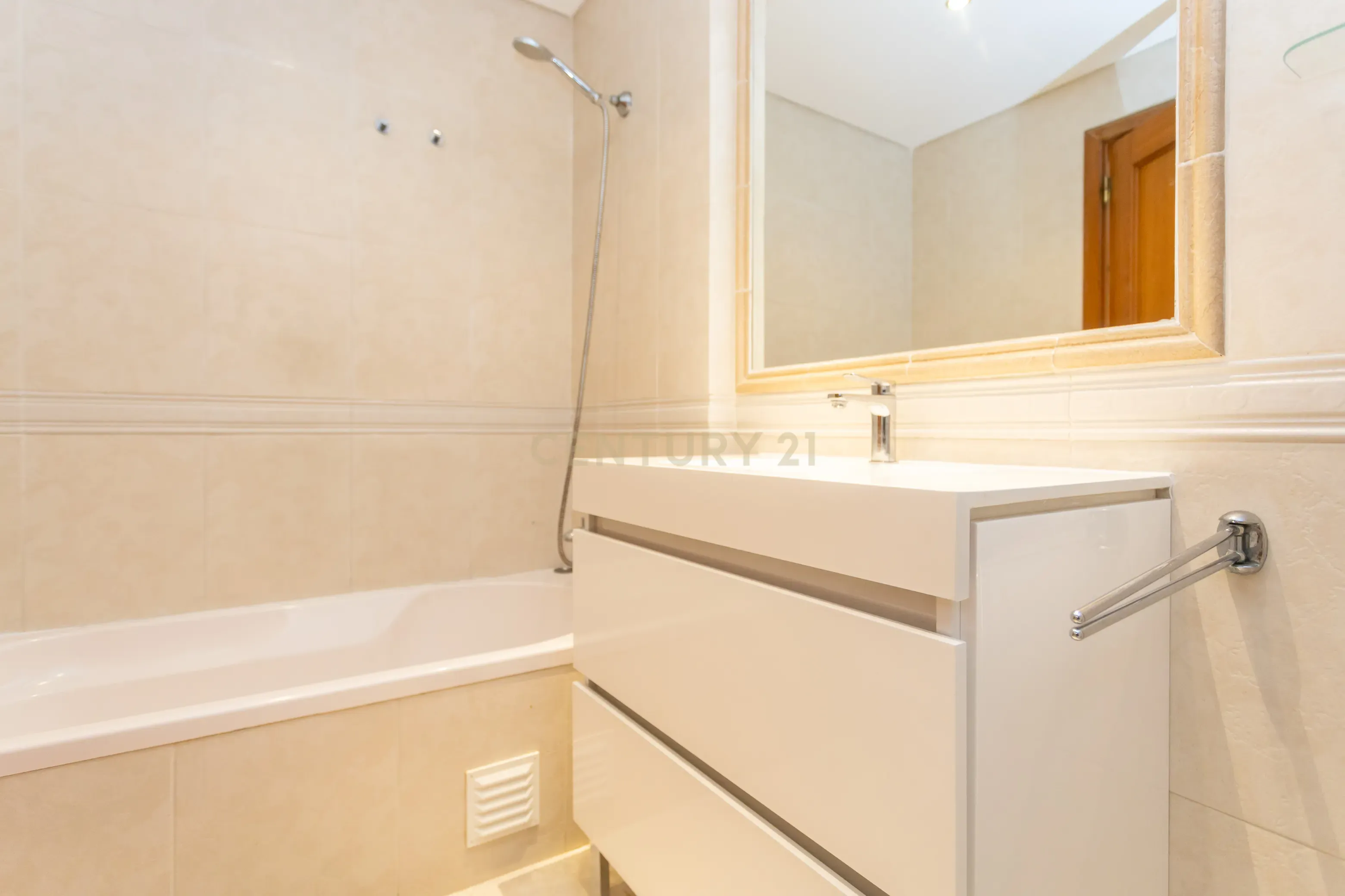 Apartamento T2, Setúbal - Image 10