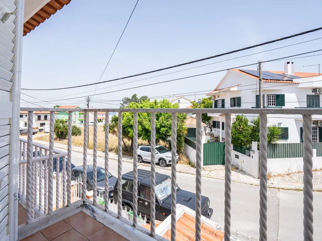 Moradia T3 em Quinta do Conde, Sesimbra - Oportunidade Única - Image 31