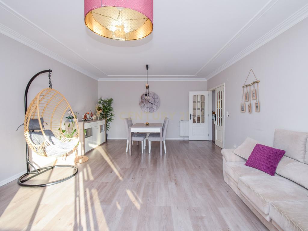 Apartamento T3 com garagem, em São Domingos de Rana, Cascais, - Image 7