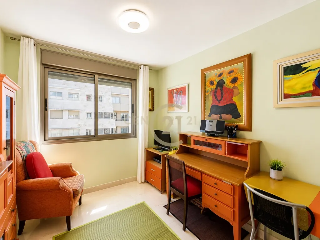 Apartamento em Primeira Linha de Praia com Vistas Frontais para o Mar – 3 Quartos, Garagem e Arrecadação - Image 20