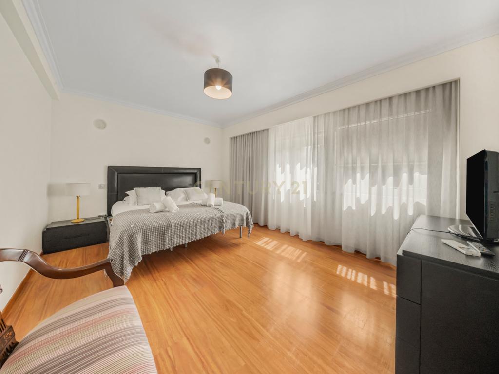 Moradia T5 em Soltróia, junto ao Soltróia Rio - Image 12