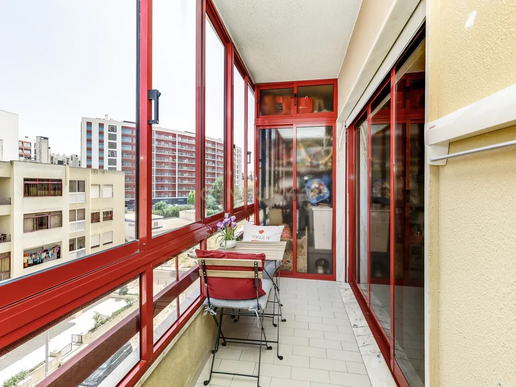 Apartamento T3 com 129m2 e Garagem, na Quinta Da Piedade - Image 4