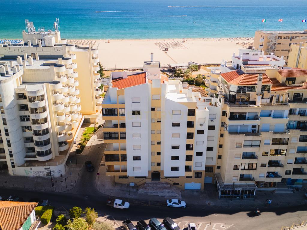 T2 com lugar de garagem, Vista Mar e Vista Rio na Praia da Rocha - Image 34