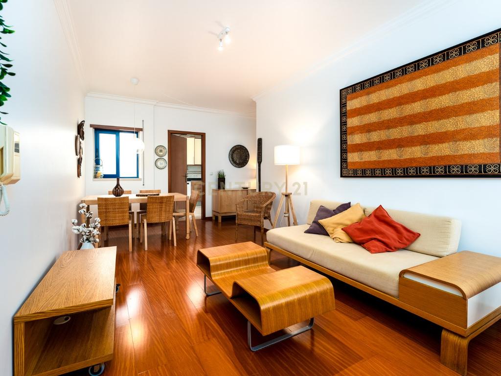 Apartamento T1 Central no centro Histórico da Vila Ericeira - Image 1