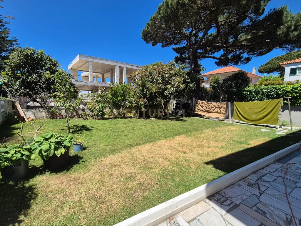 Moradia T4 isolada com jardim no Bairro do Rosário, Cascais - Image 34
