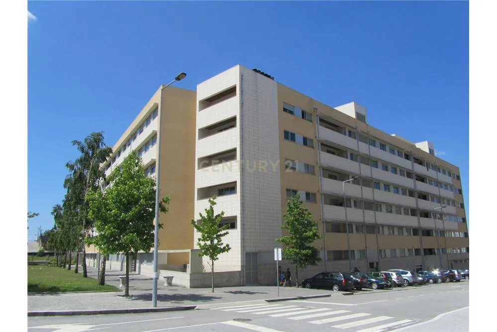 Apartamento T1 para arrendar, Pedrouços, ao Pólo Universitário - Image 1