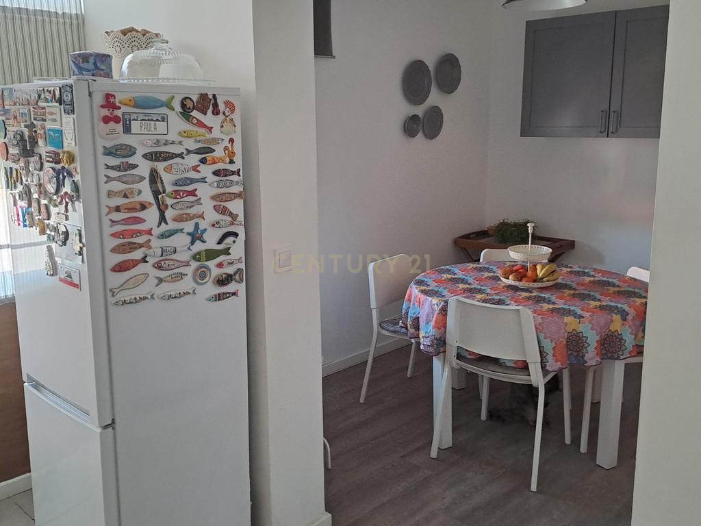 Apartamento T4 na Rua Gil Vicente - Parede - Image 3