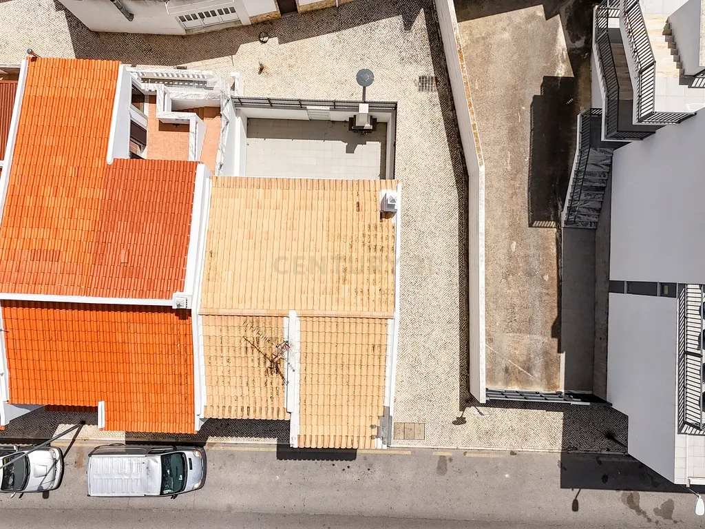 Moradia T3 com Terraço a 100m da Praia de Monte Gordo - Image 40