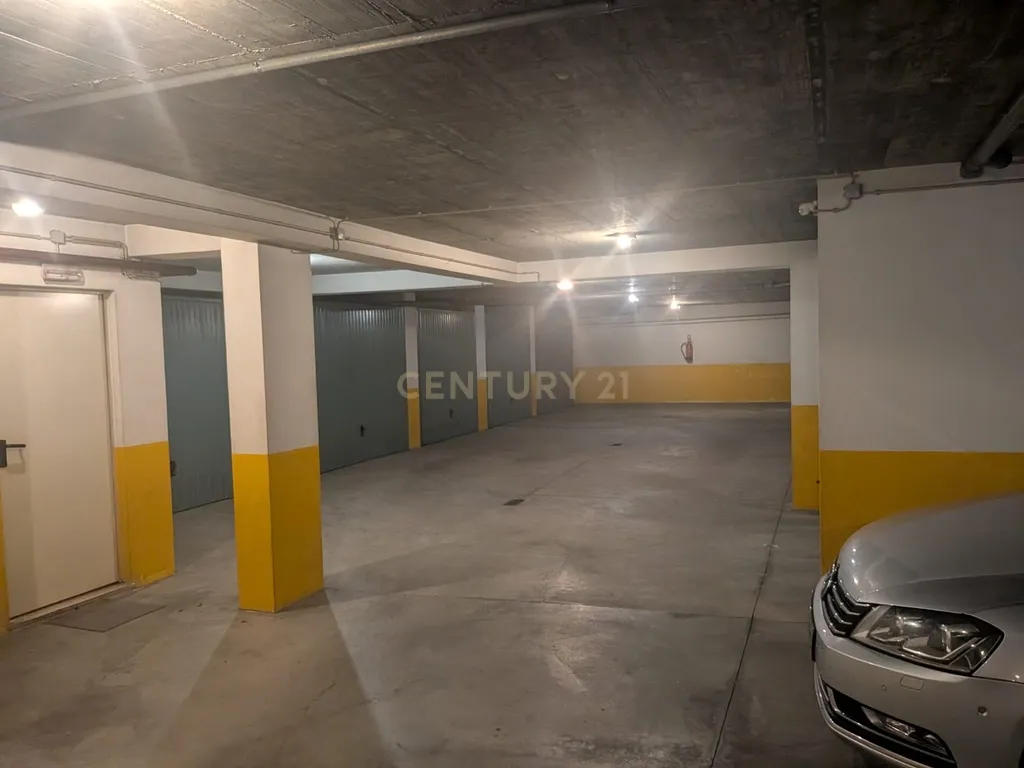 T1 para arrendamento em Condomínio Fechado com Piscina - Image 19