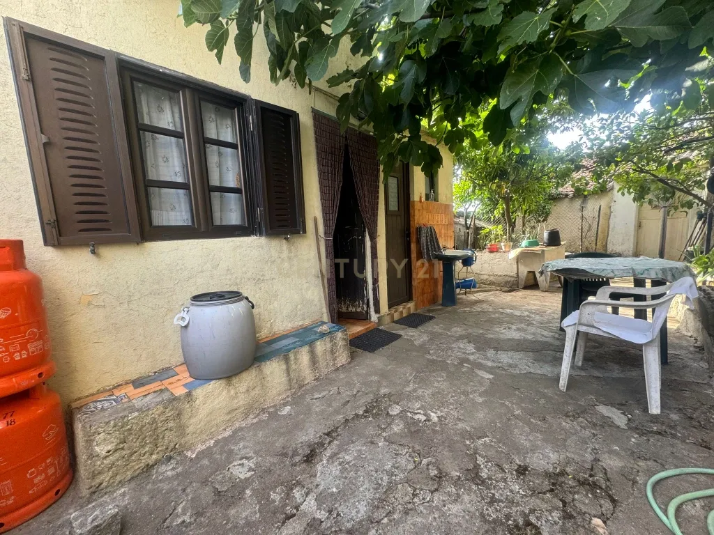 Moradia T3 com Logradouro , Zebreira - Image 1