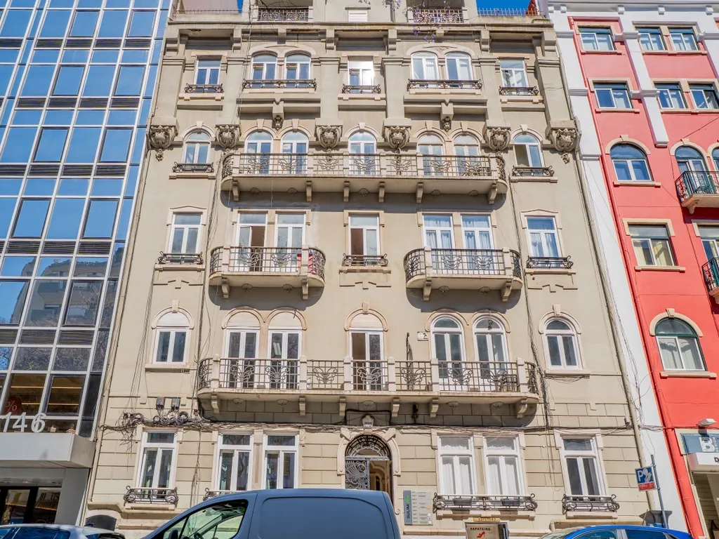 Apartamento T5 de Charme com Jardim Privativo nas Avenidas Novas | Avenida 5 de Outubro, Lisboa - Image 51