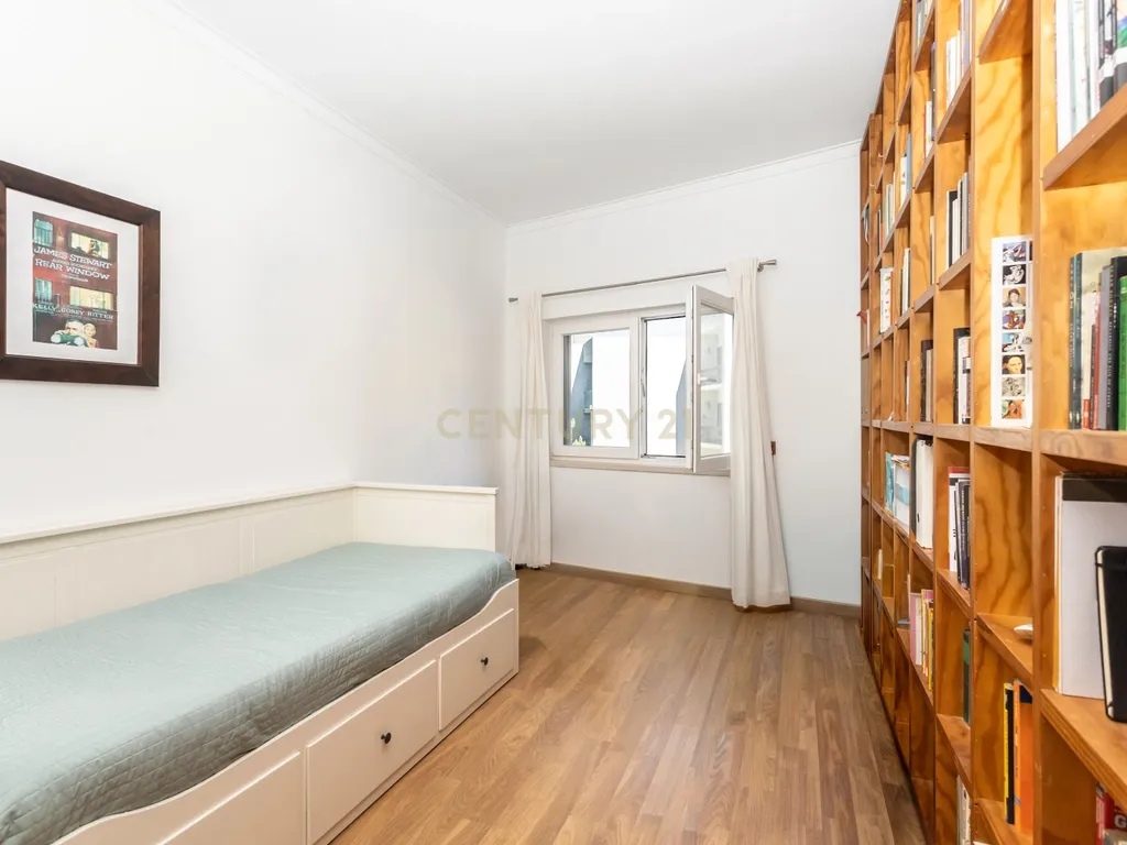 Apartamento T3 com elevador em Palmela - Image 26