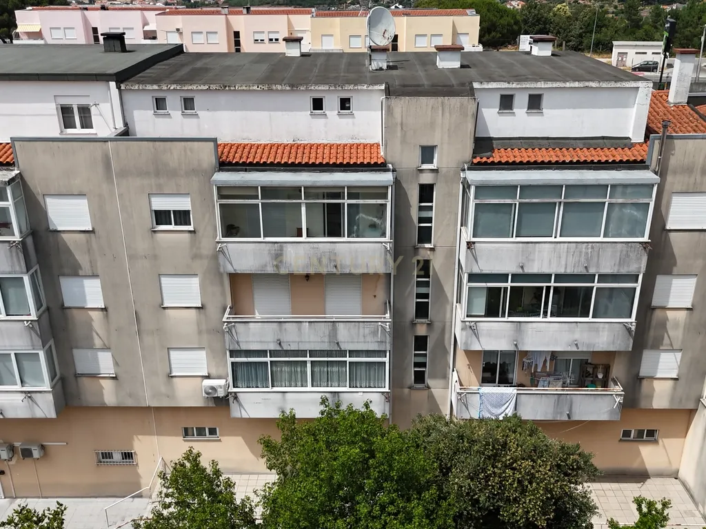 Apartamento T3 com box| Oliveira do Hospital, Coimbra - Image 28