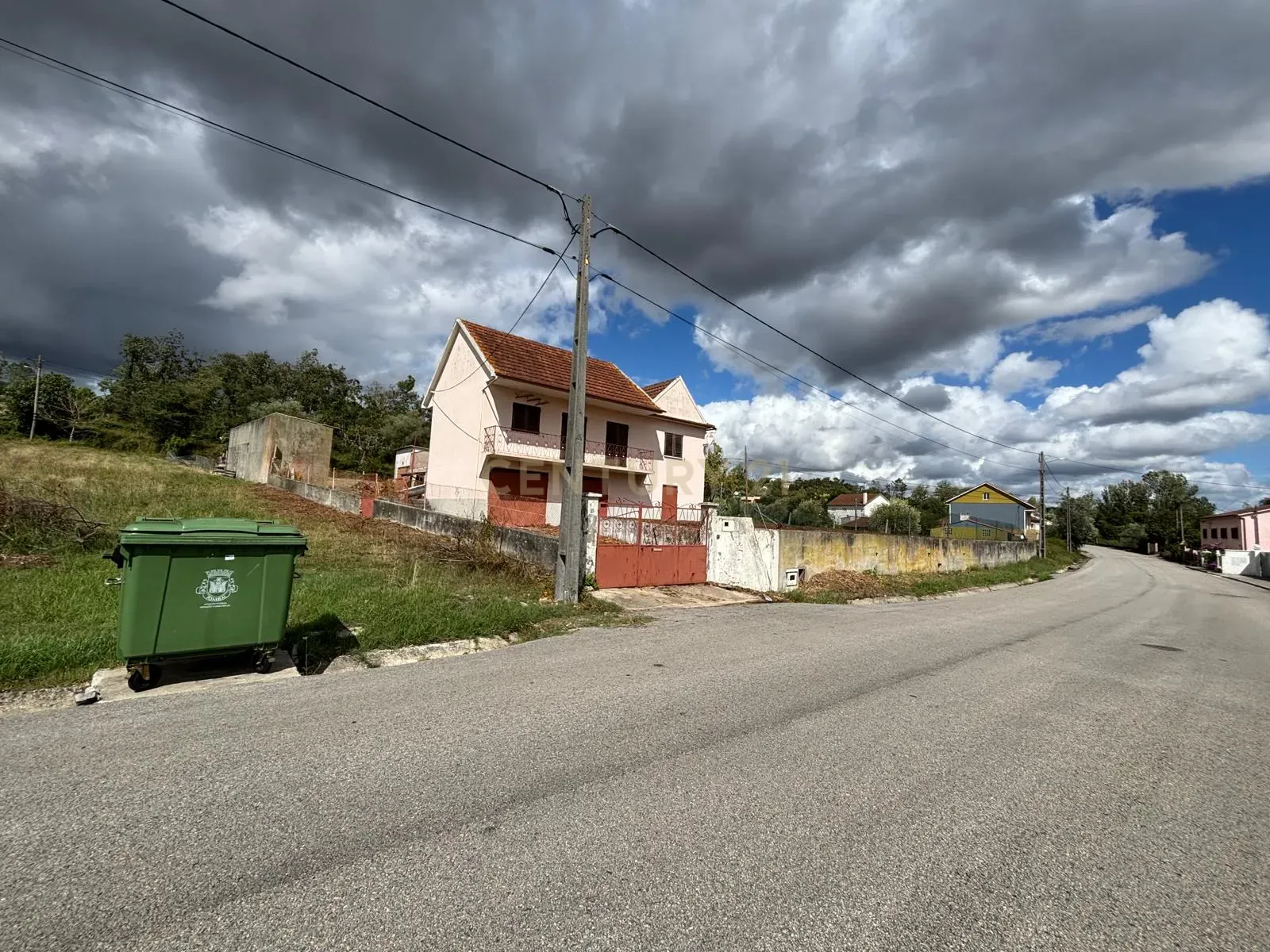 Fotografia 3 de Moradia T4 em Santiago de Litém, Pombal com Jardim e Vista Campestre