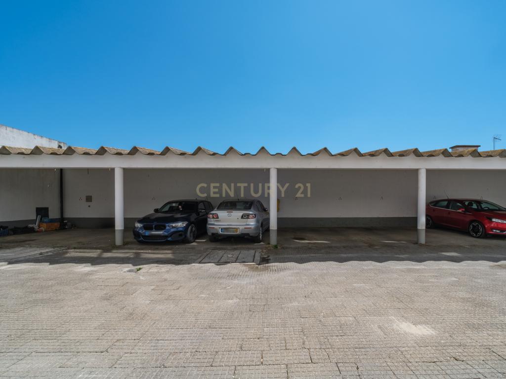 Apartamento T2 com suite e parqueamento - Samora Correia - Image 14