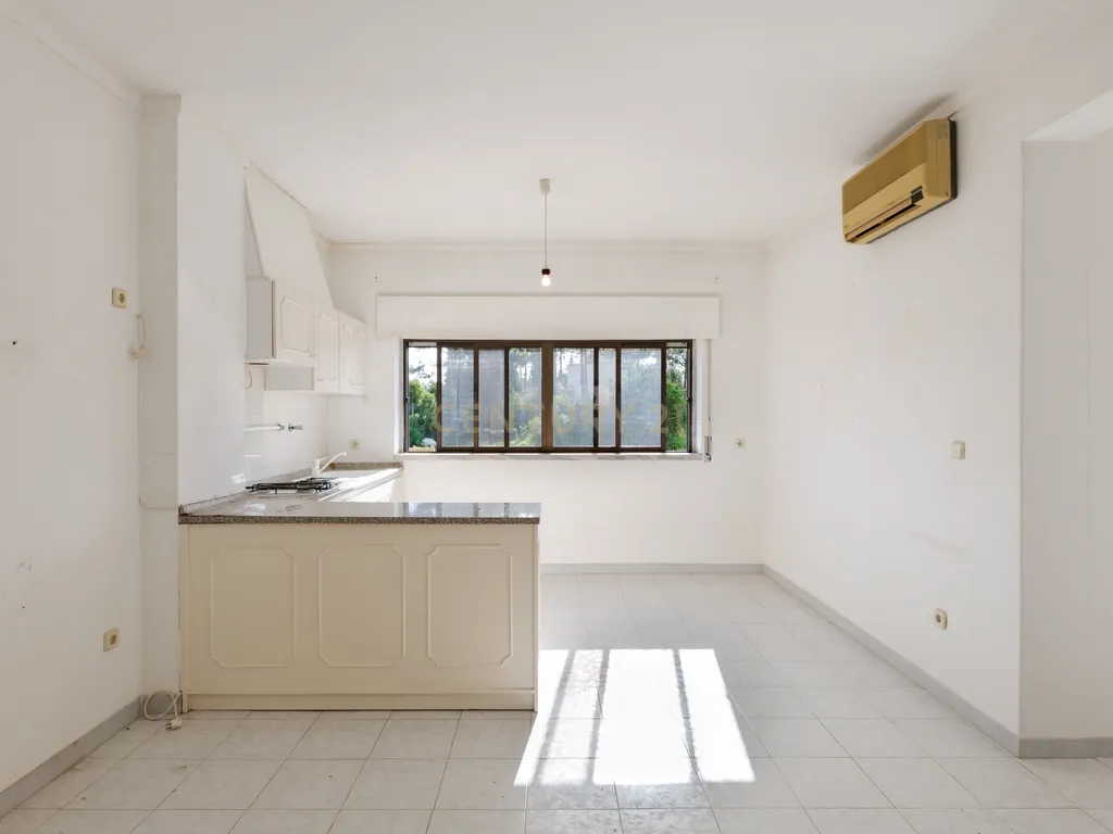 Moradia T4 Geminada à Venda na Marisol — 200 m² | Lote 900 m² | Piscina - Image 29