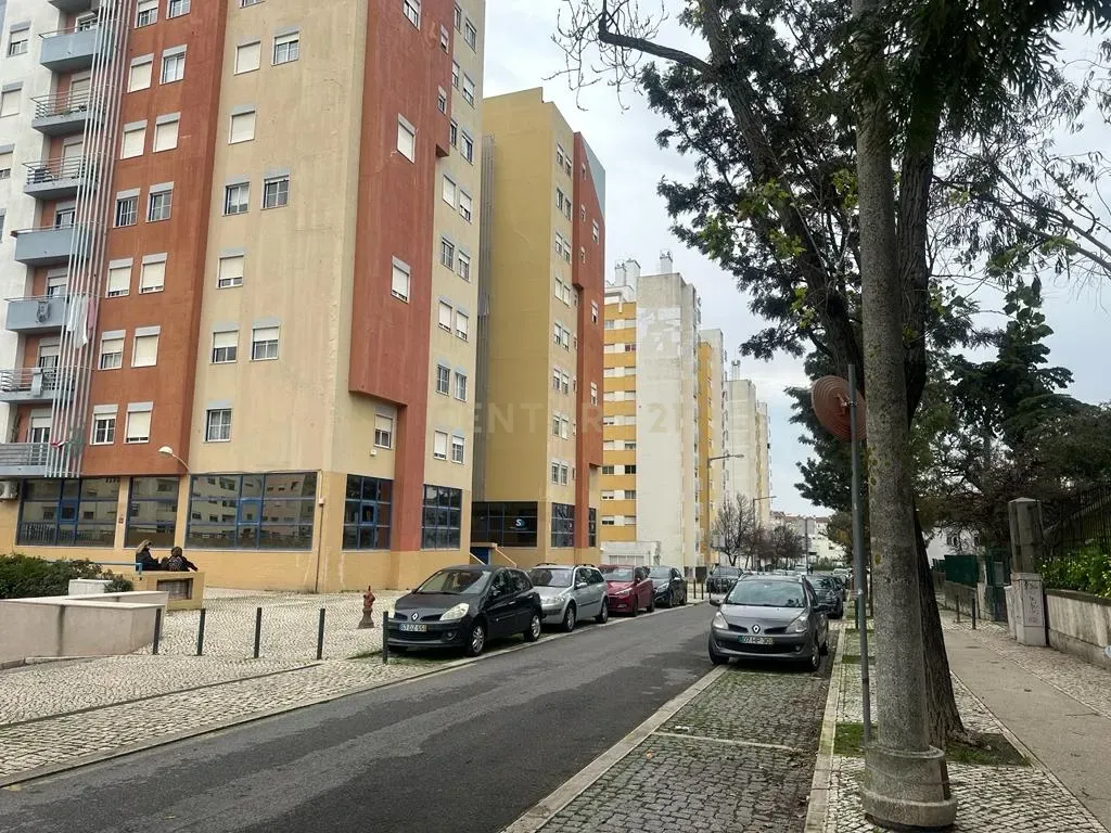 Arrendamento T2 Penha de França - Lisboa - Image 20