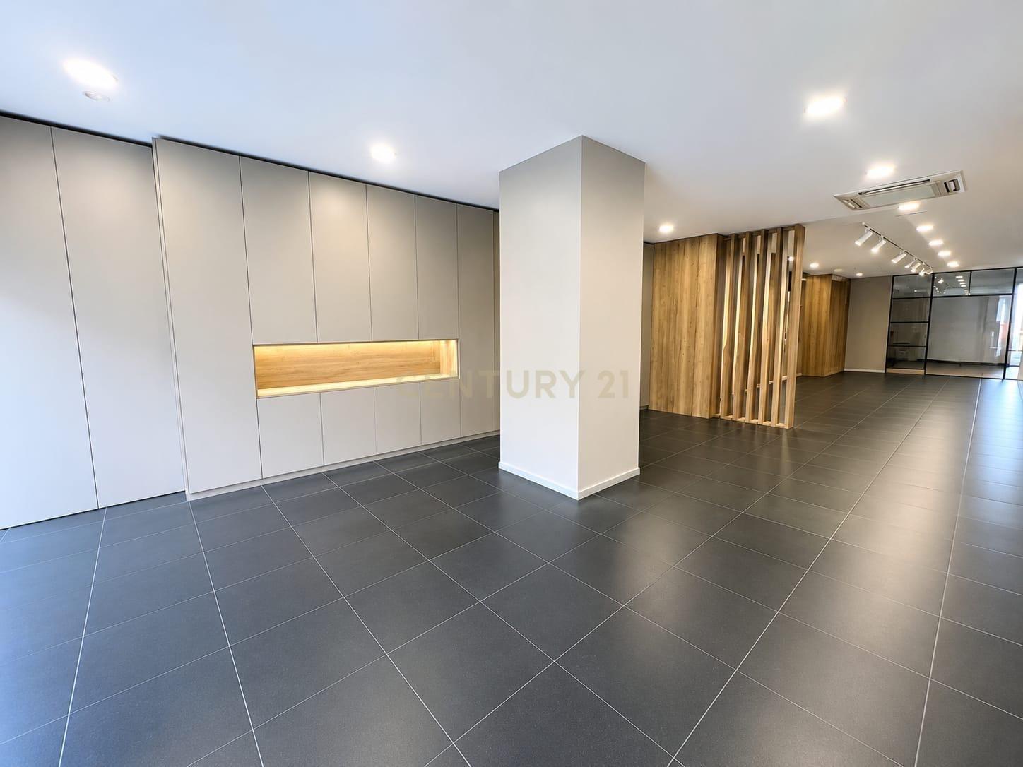 Fotografia 9 de Loja 520m2, no eixo Lisboa–Oeiras–Sintra, com possibilidade garagens