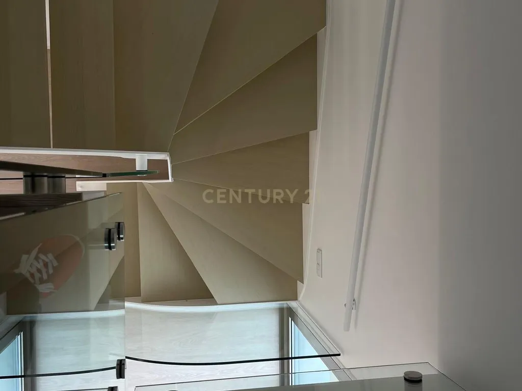 Apartamento T2 + 3 em Santo Antonio da Caparica, Almada - Image 42