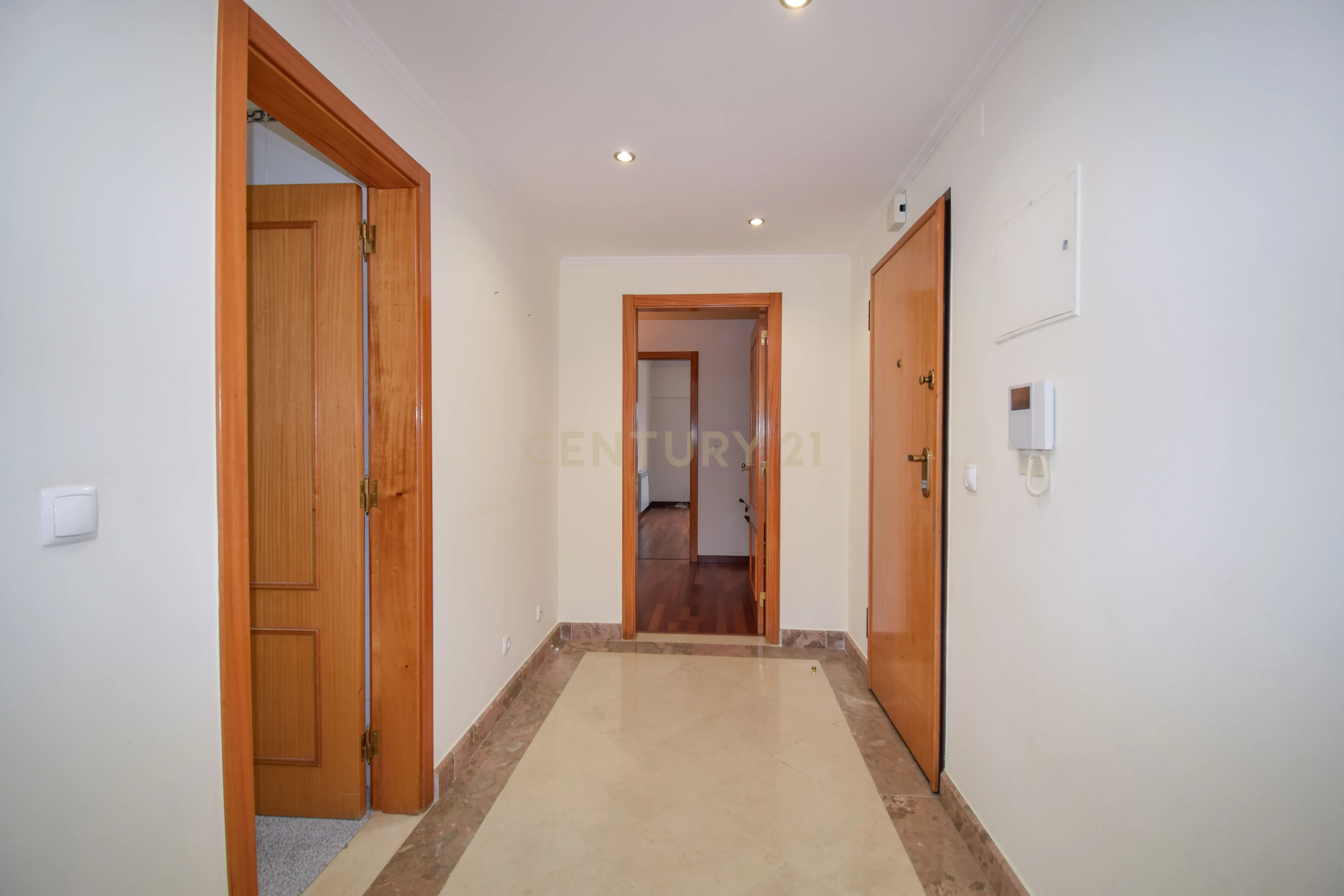 Fotografia 12 de Apartamento T3 em Loures com Garagem