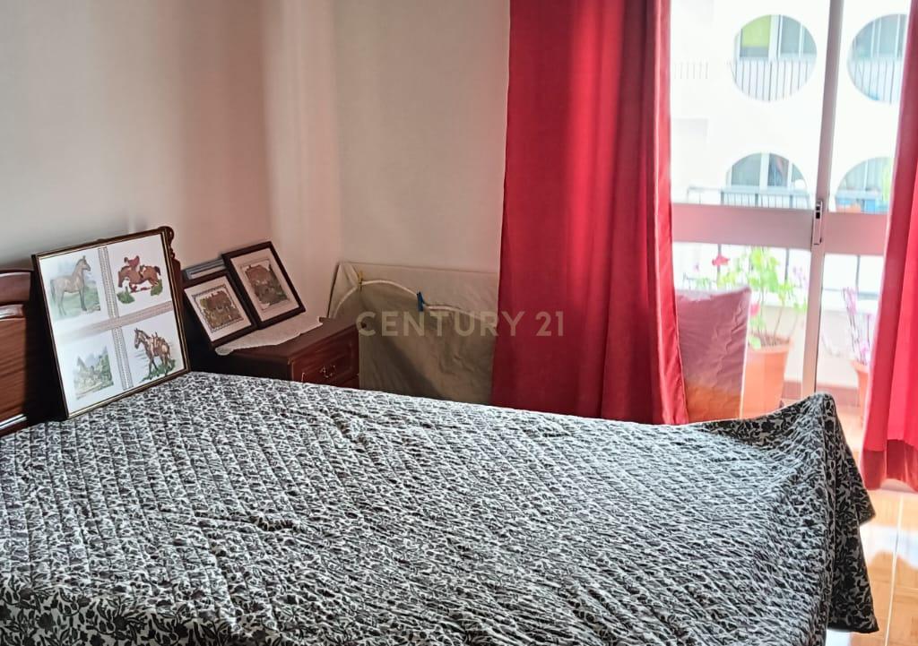 Apartamento T2 em Samora Correia com Vista Panorâmica e Boa Localização - Image 1