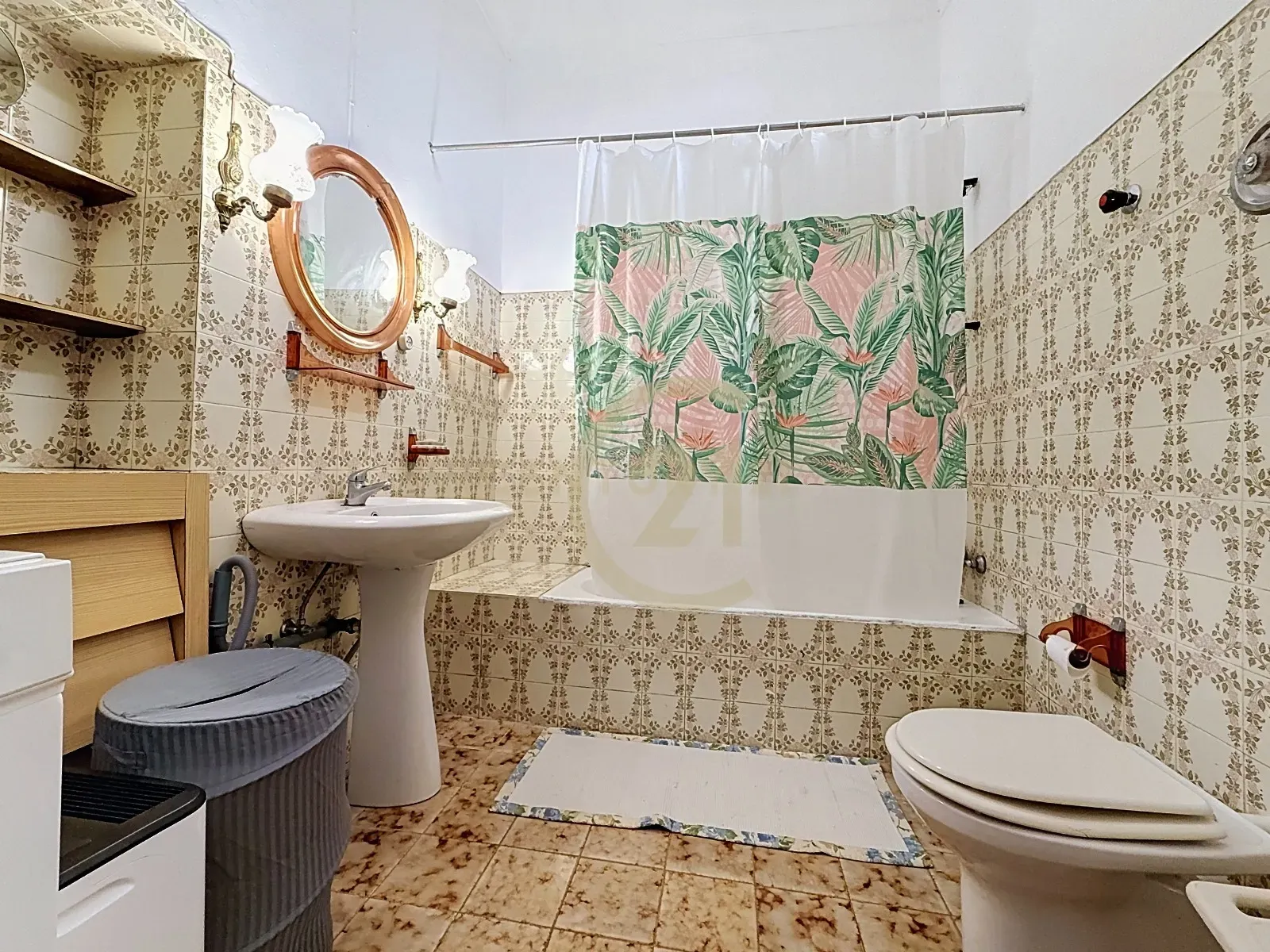Fotografia 8 de Casa T5 com Jardim em Santa Bárbara, Angra do Heroísmo