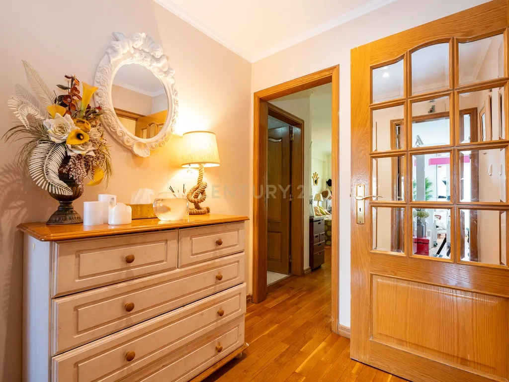 Apartamento T3 com Parqueamento – Quinta Nova, Odivelas - Image 17
