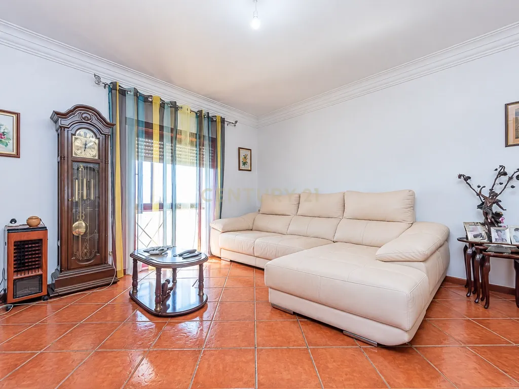 Apartamento T3 nos Quatro Caminhos - Image 15