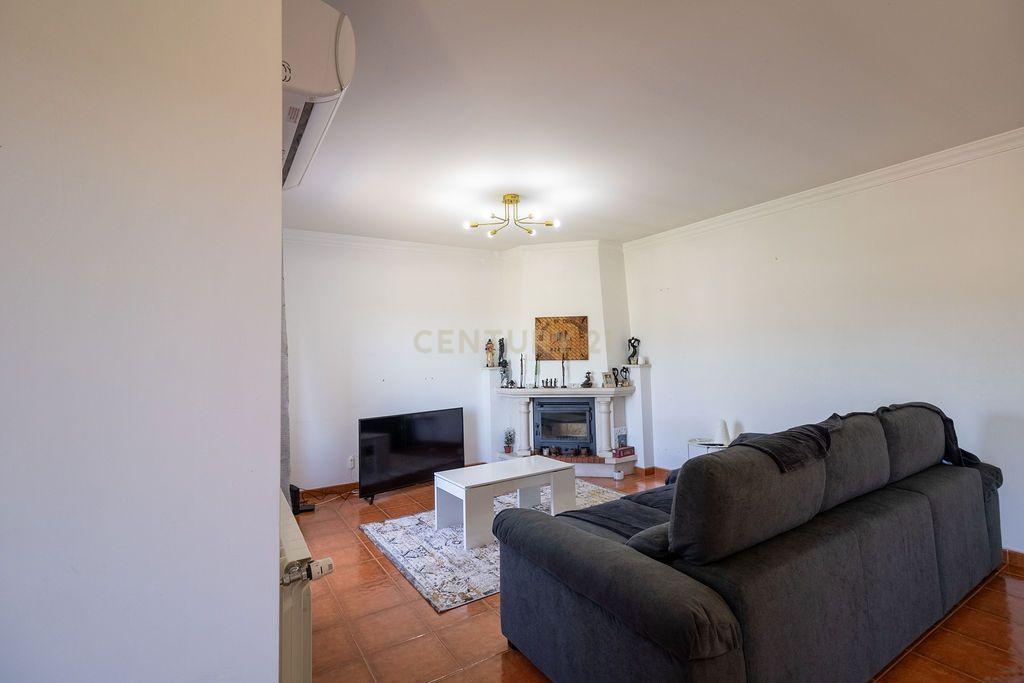 Fotografia 5 de Apartamento T3 no coração da vila de Arganil
