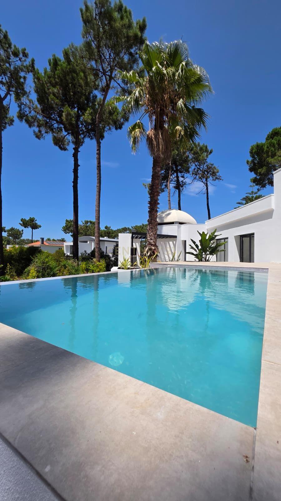 Fotografia 3 de Moradia T4 Premium | Herdade da Aroeira | Piscina | Lote de 1.003 m²