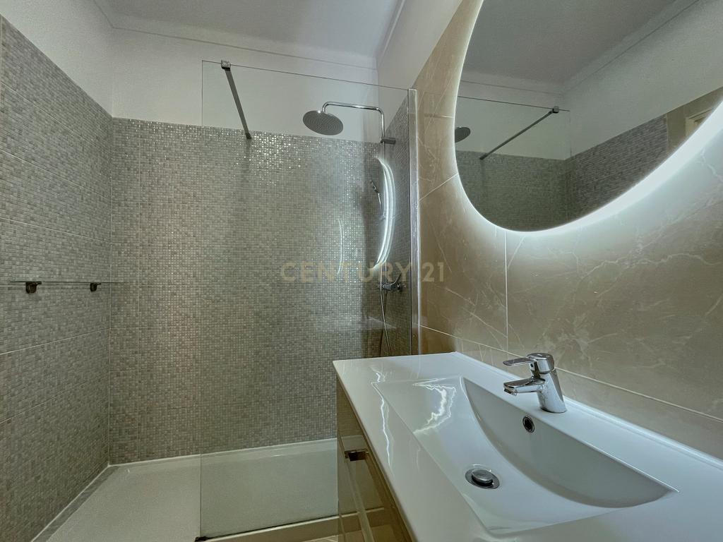 T2 para Arrendamento em Corroios – Conforto, Modernidade e Localização Privilegiada - Image 36
