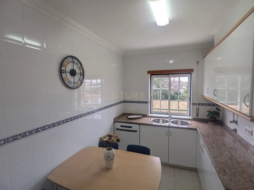 Venda de propriedade com usufruto temporário por 5 anos - T2 em Albufeira/Vila Moura - a poucos metros da praia da Falésia - Image 7