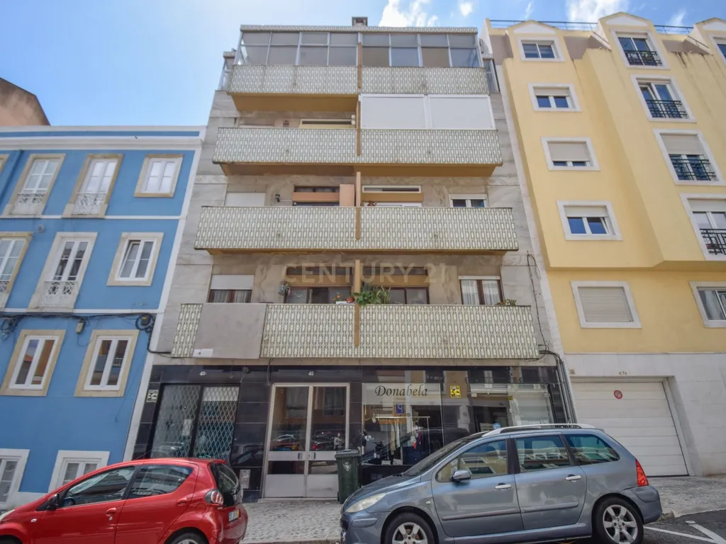 Apartamento T2 em zona central, inserido em prédio com 2 elevadores - Image 16