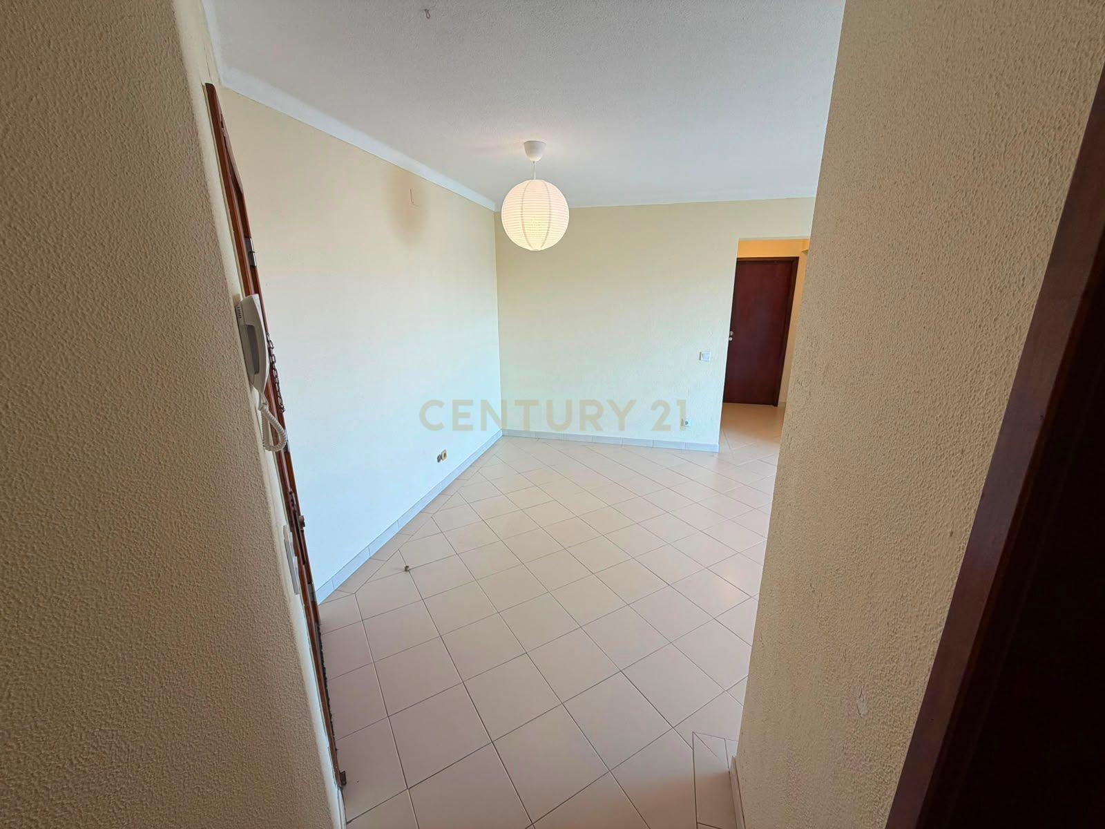 Fotografia 5 de Apartamento T2 com vistas deslumbrantes sobre o rio no centro de Portimão