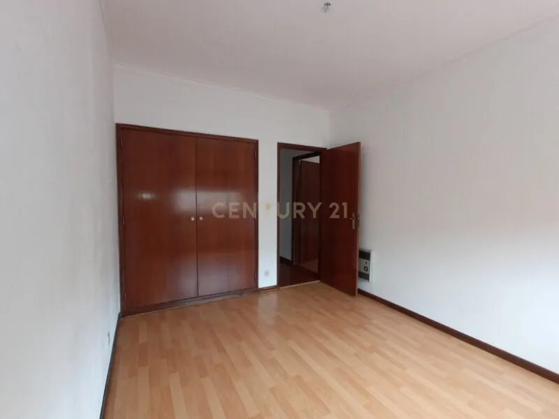 Apartamento T3 em Braga com Elevador e Garagem - Ferreiros | ZTRE-00764 - Image 8