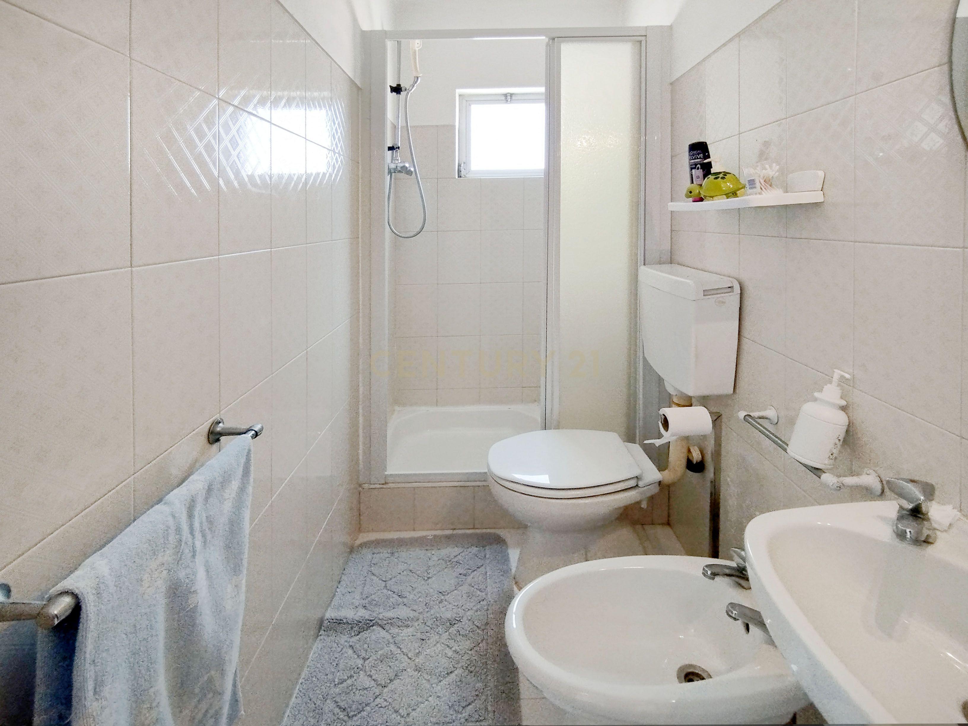 Casa Térrea para Recuperação em Ferragudo - Image 12