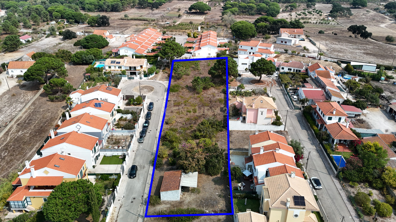 Land for sale in Sesimbra, Portugal — €425,000