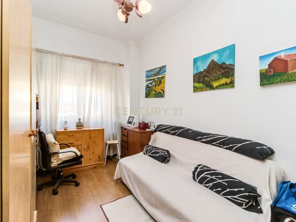 Apartamento T2 em Encosta do Sol, Amadora - Image 6