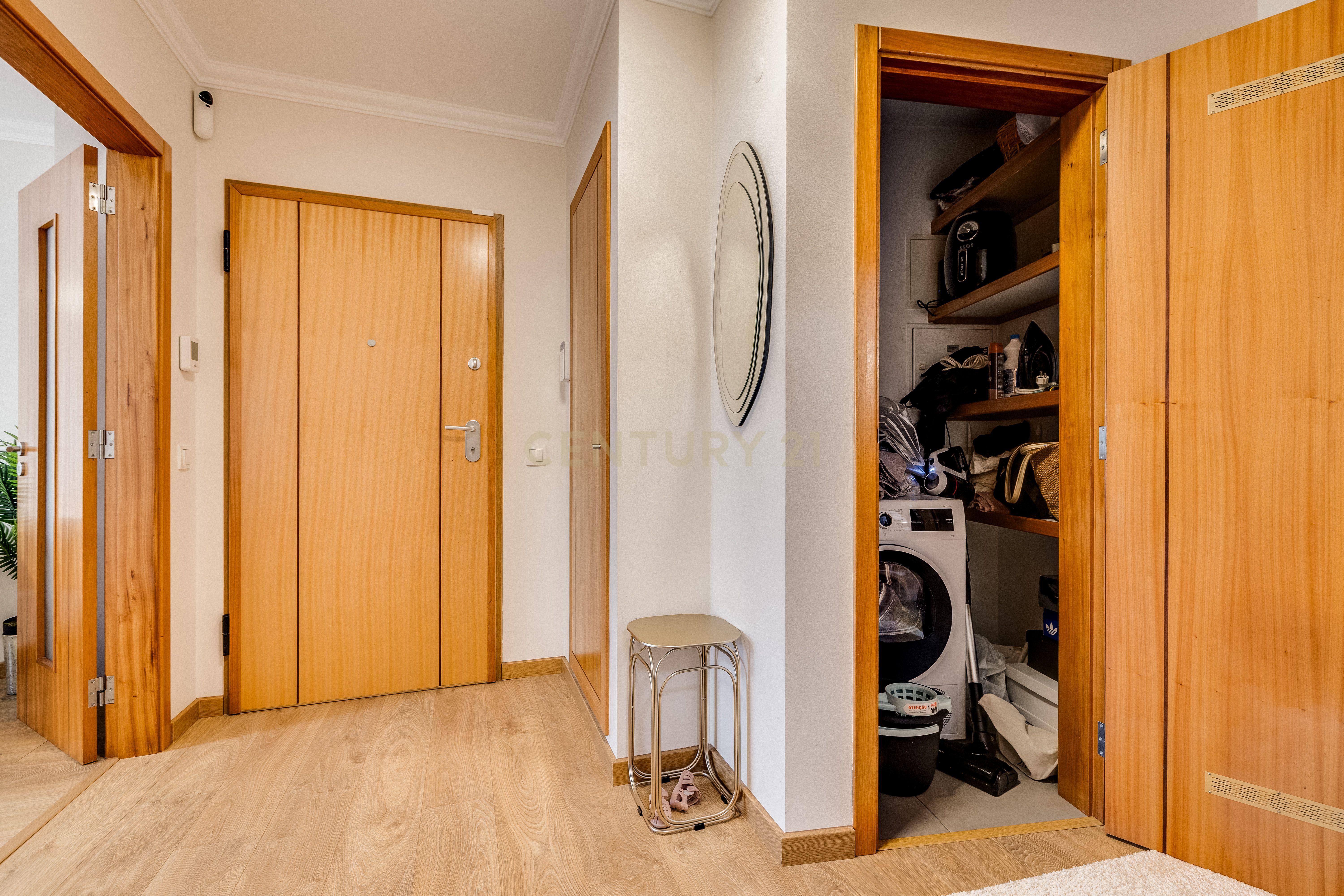 Fotografia 6 de APARTAMENTO T1 COM CAVE  | MONTENEGRO 77,72m2