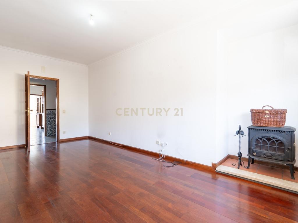 Apartamento T2+1 - C/ terraço - Image 12