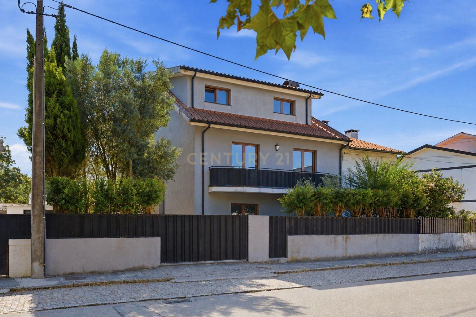 Espetacular Moradia T6 em Oliveira do Douro, Vila Nova de Gaia