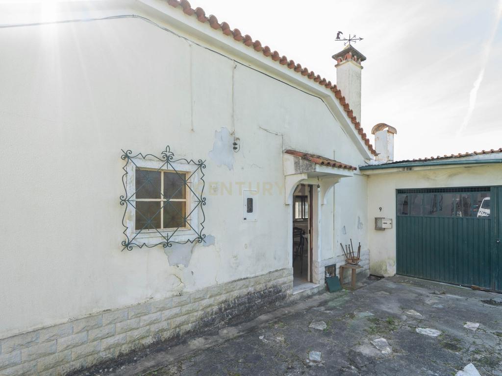 Excelente oportunidade de investimento no centro de São Martinho do Bispo, Coimbra. As referências C0289-01959 (moradia e terreno) e C0289-01957 (terreno) são vendidas em conjunto. - Image 34